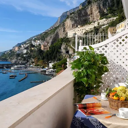 Konukevi Con Vista Amalfi