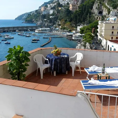 Con Vista Affittacamere Amalfi